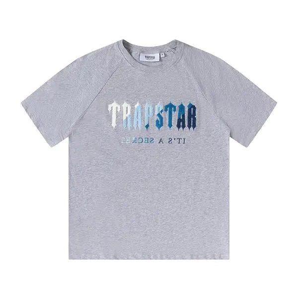 Trapstar T-Shirt + Shorts